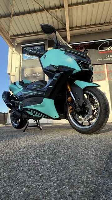 Le T-MAX édition MANSORY Bleu Tifany terminé
