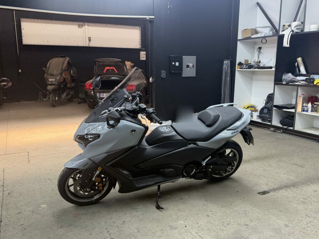 Yamaha T-MAX
